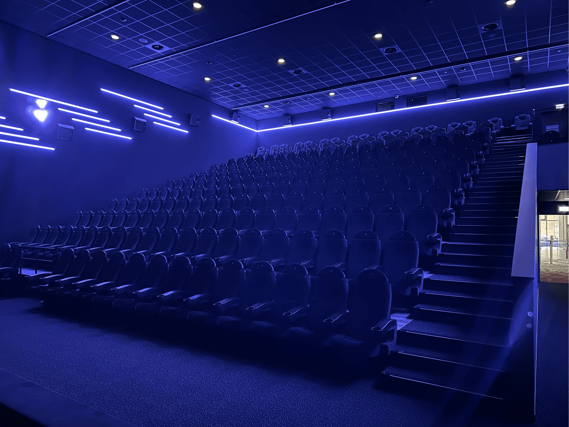 Cinema Preview Image 2 Seven Kinocenter